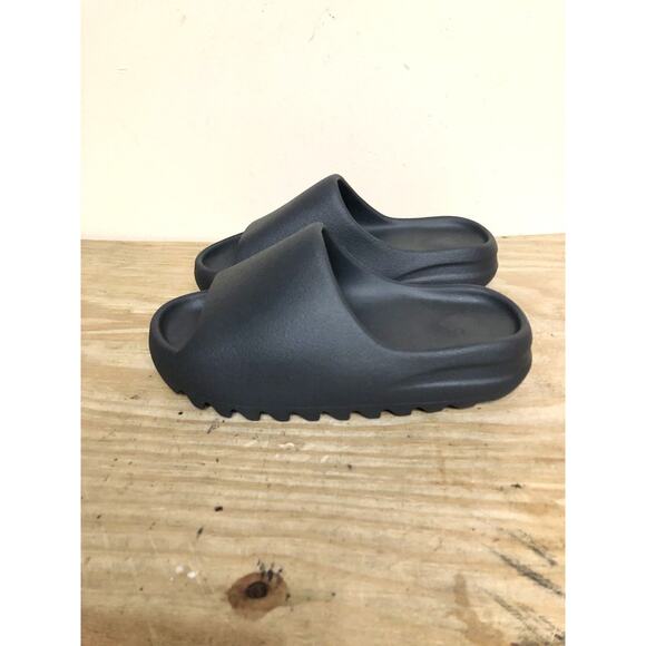New Adidas Yeezy Slides Onyx Black 7 Slip On Sandals Hq6448 -  remolquesrobert.com